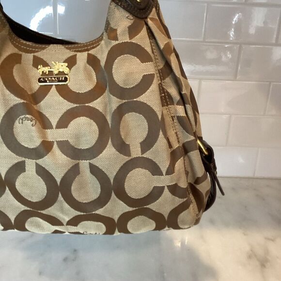 Coach Madison Maggie Mia Optic beige Canvas C Logo Hobo - Picture 2 of 13